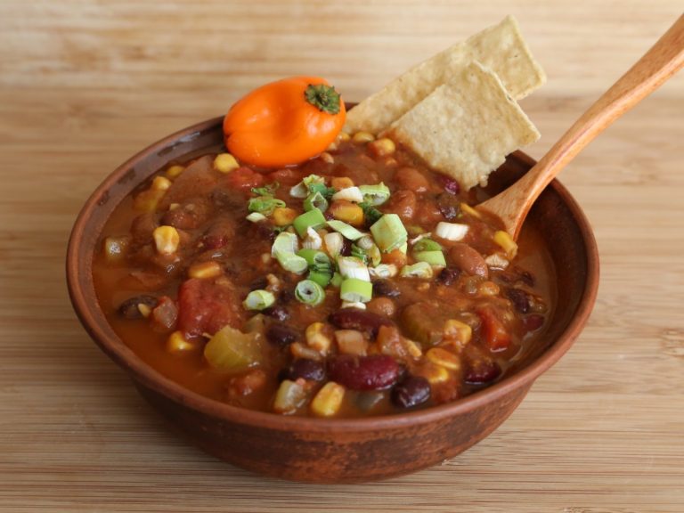 Big batch vegan chili