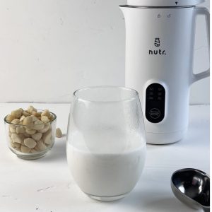 Homemade macademia milk nutr